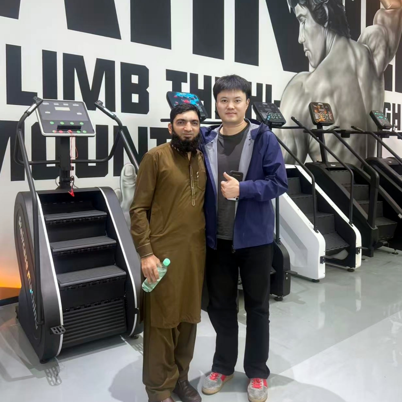 yingruis Fitness Equipment Technology Co., Ltd. Успешно ја заврши нарачката од 30 заоблени ленти за пакистански клиенти